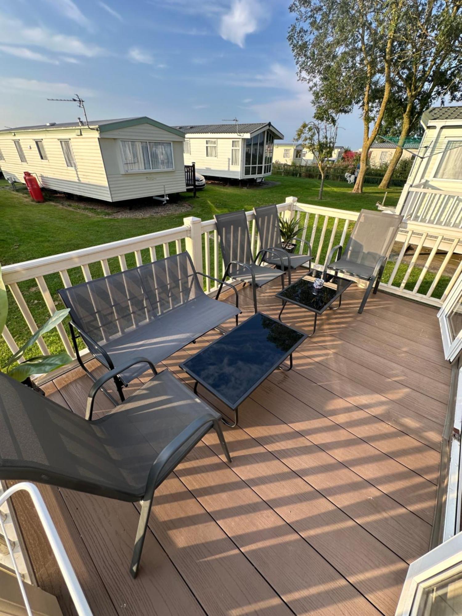 8 Berth Waterside Santanavan 8 C22 *