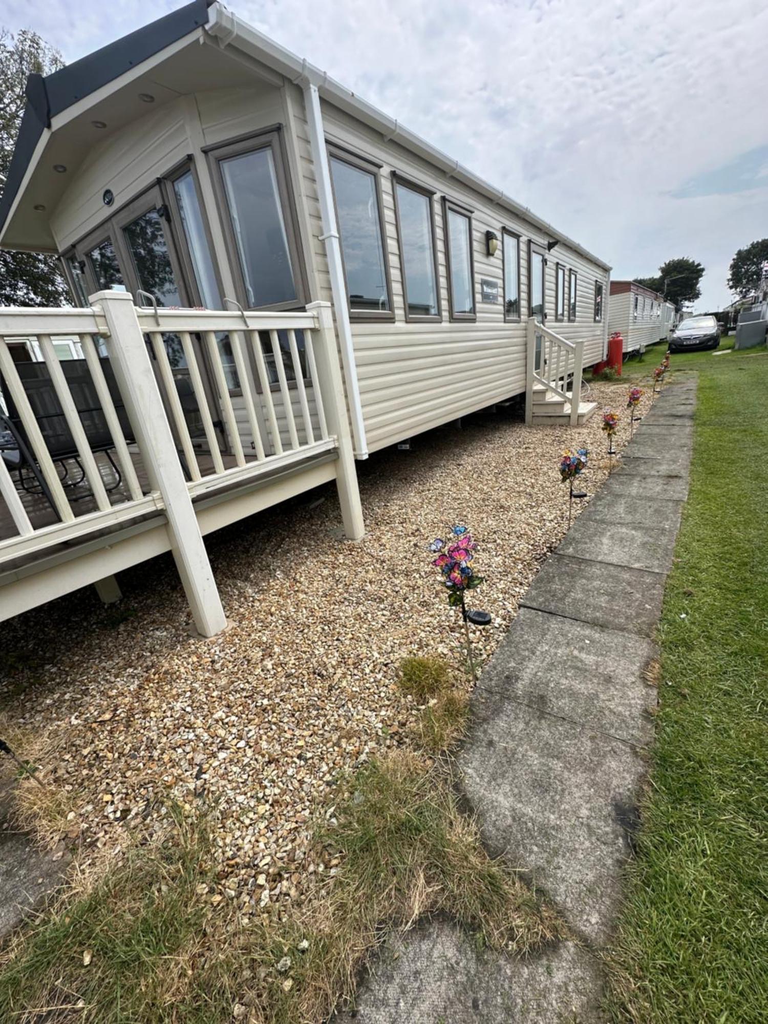 8 Berth Waterside Santanavan 8 C22 *