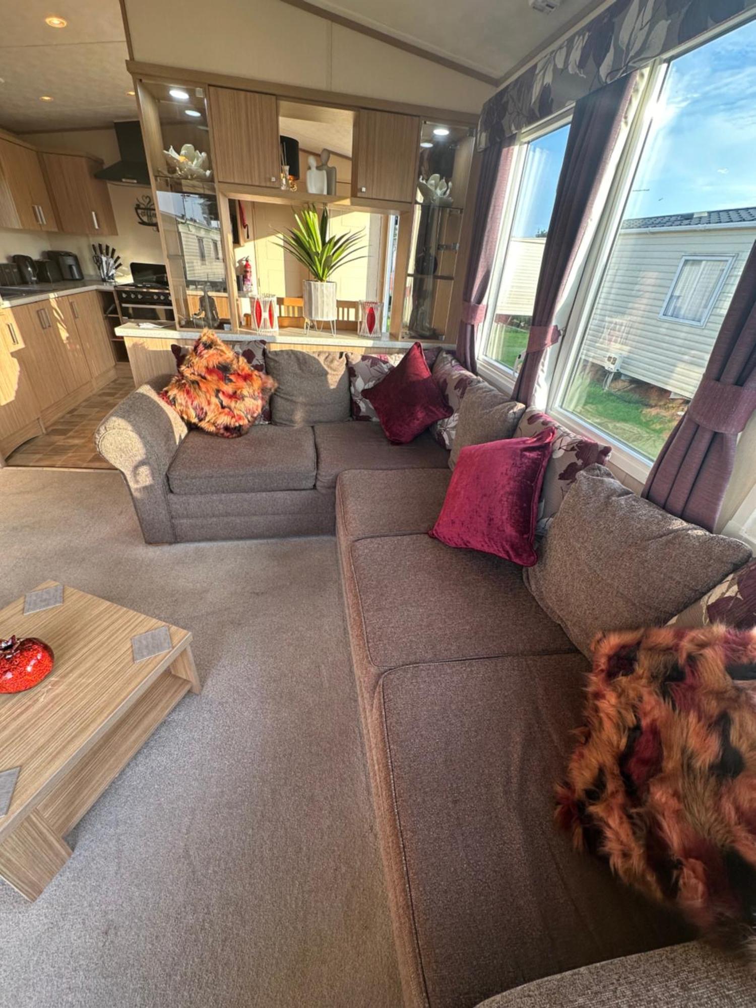 8 Berth Waterside Santanavan 8 C22